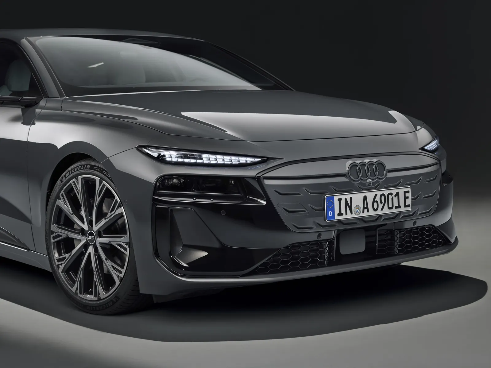 Audi A6 Avant e-tron — photo 4