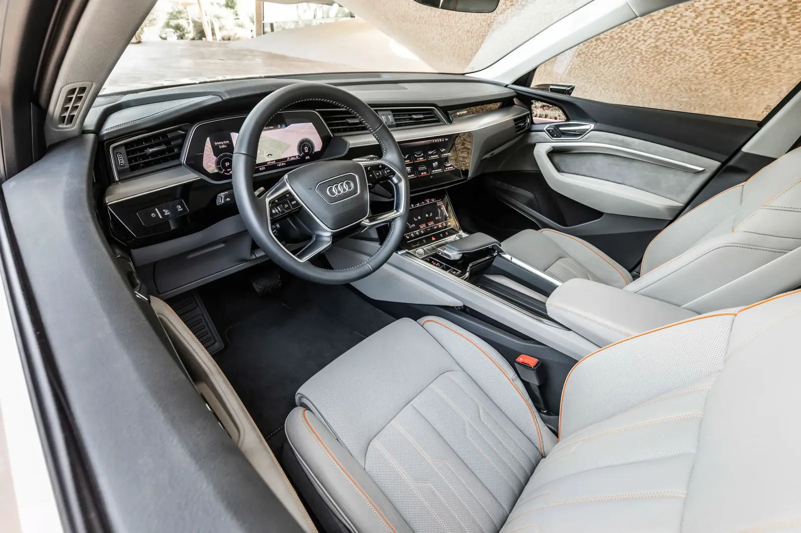 Audi e-tron 55 — photo 3