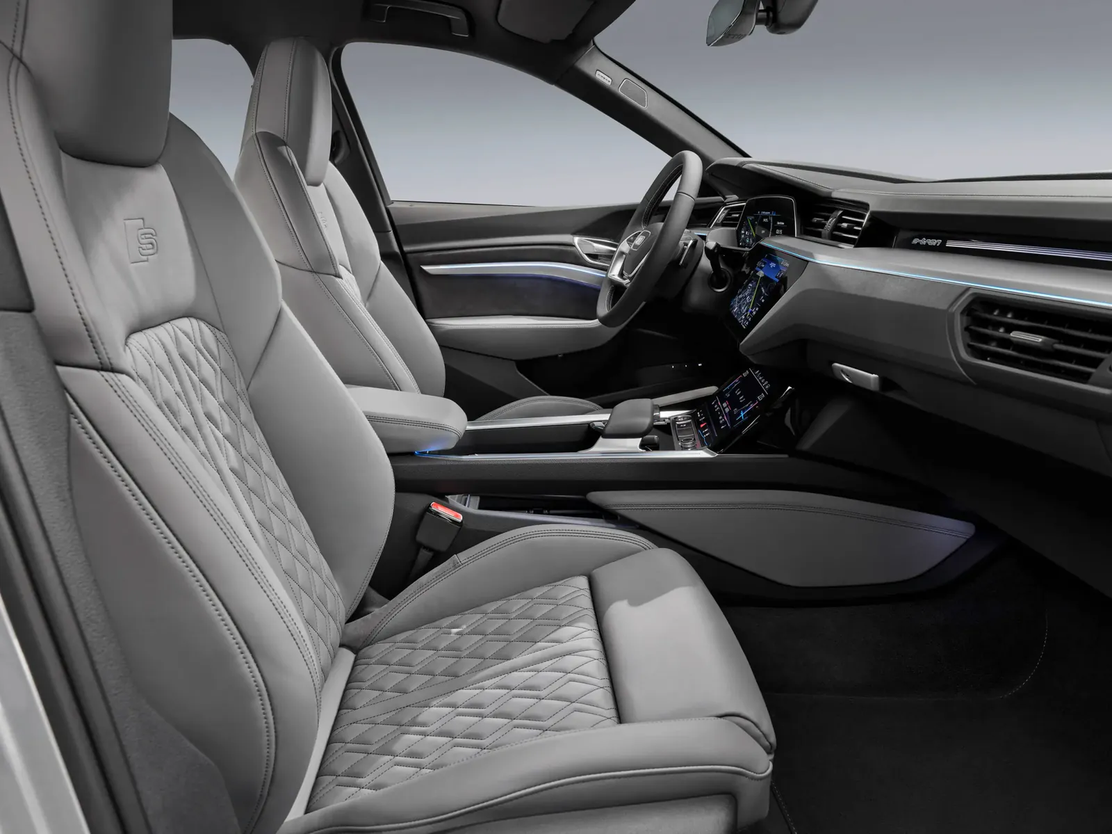 Audi e-tron 55 Sportback — photo 3