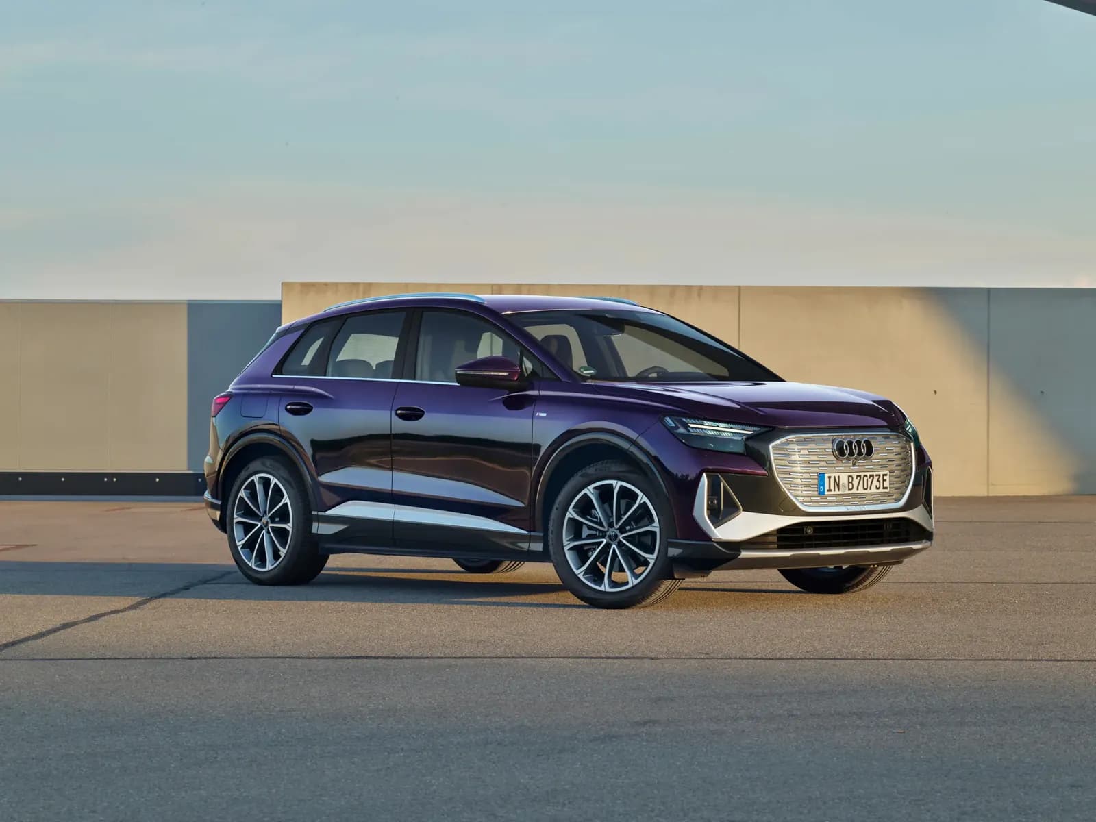 Audi Q4 35 e-tron — photo 2