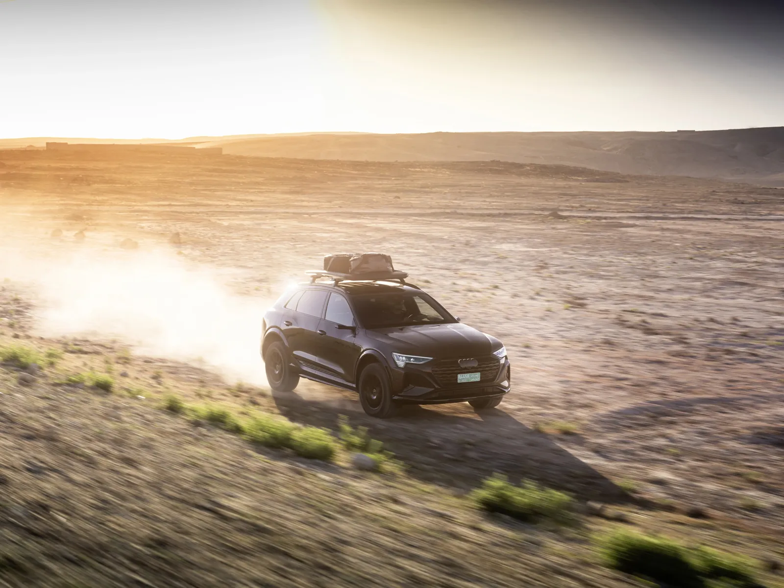 Audi Q8 e-tron Edition Dakar — photo 2