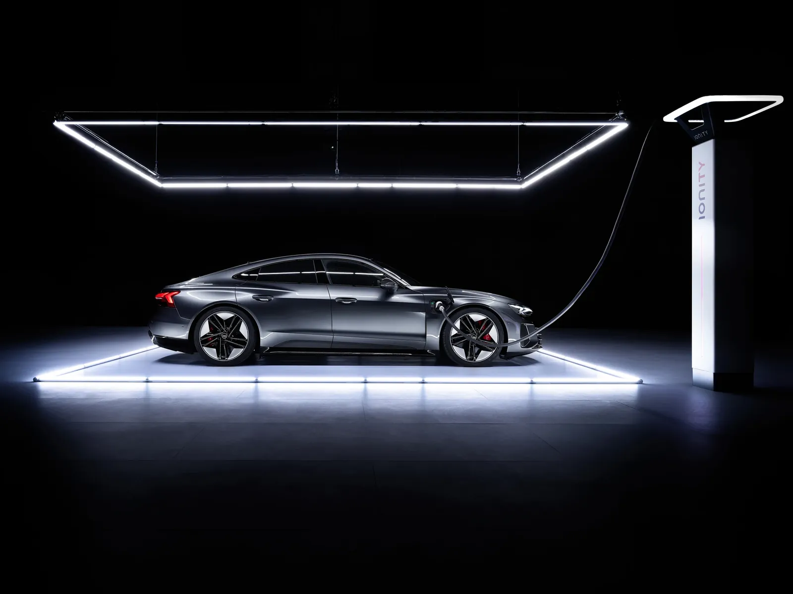 Audi RS e-tron GT gen1 — photo 4