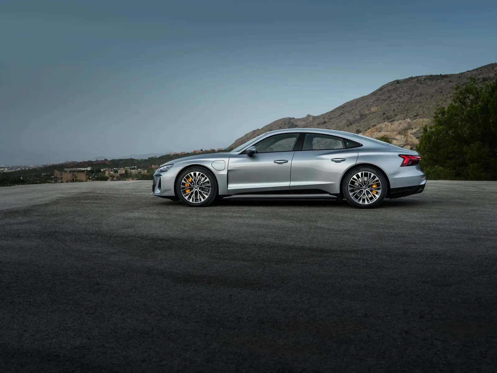 Audi S e-tron GT — photo 2
