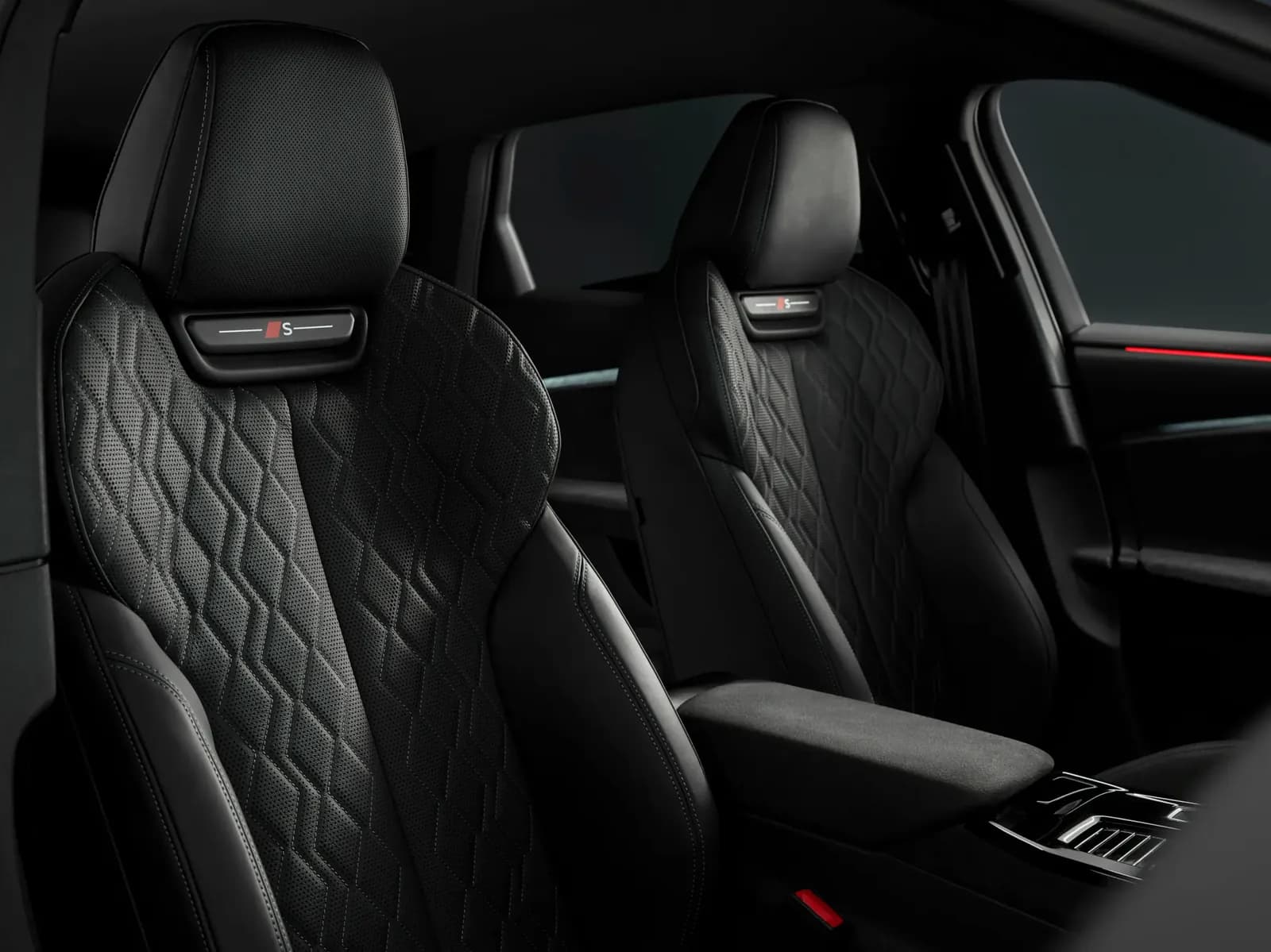 Audi S6 Sportback e-tron — photo 3