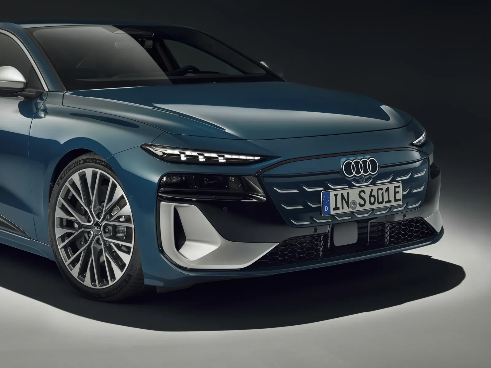 Audi S6 Sportback e-tron — photo 4