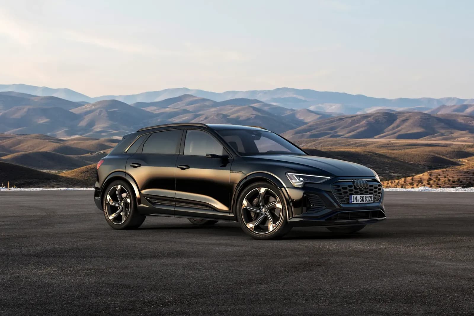 Audi SQ8 e-tron — photo 2