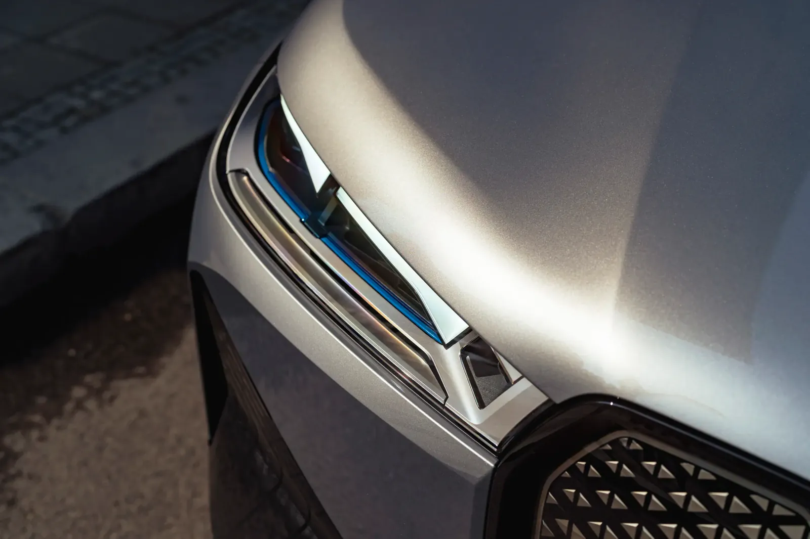 BMW iX M60 — photo 4