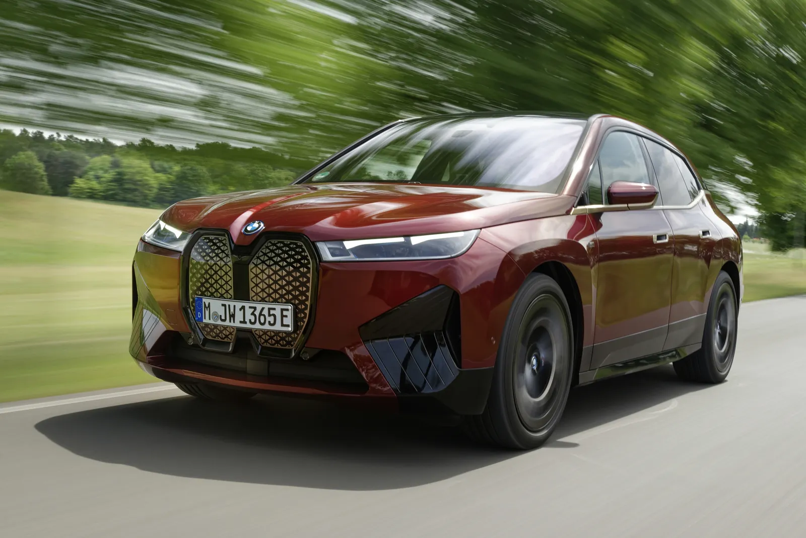 BMW iX M70 xDrive