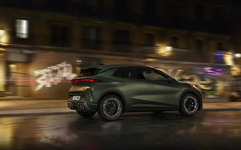 CUPRA Raval VZ