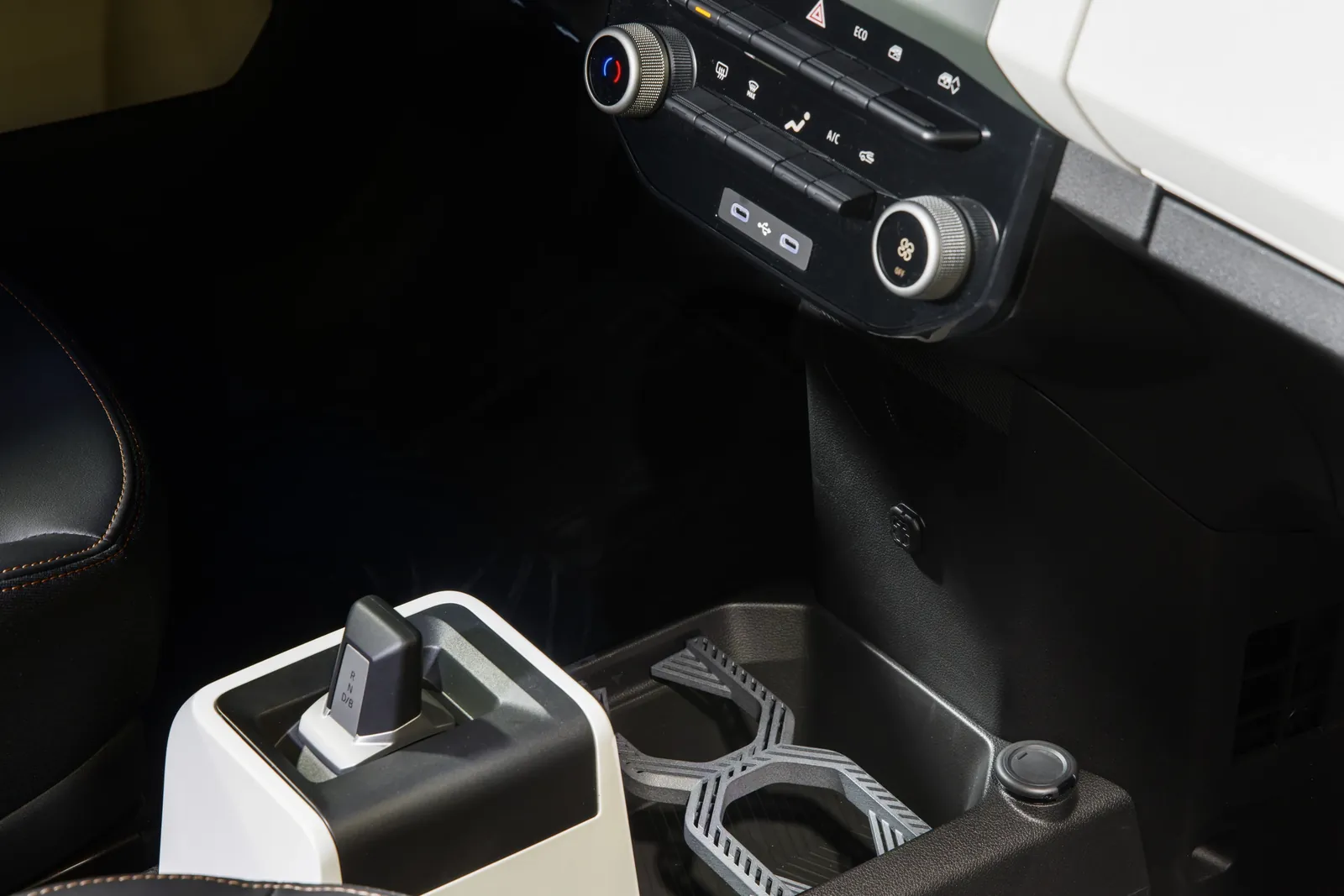 Dacia Spring Electric 65 — photo 4
