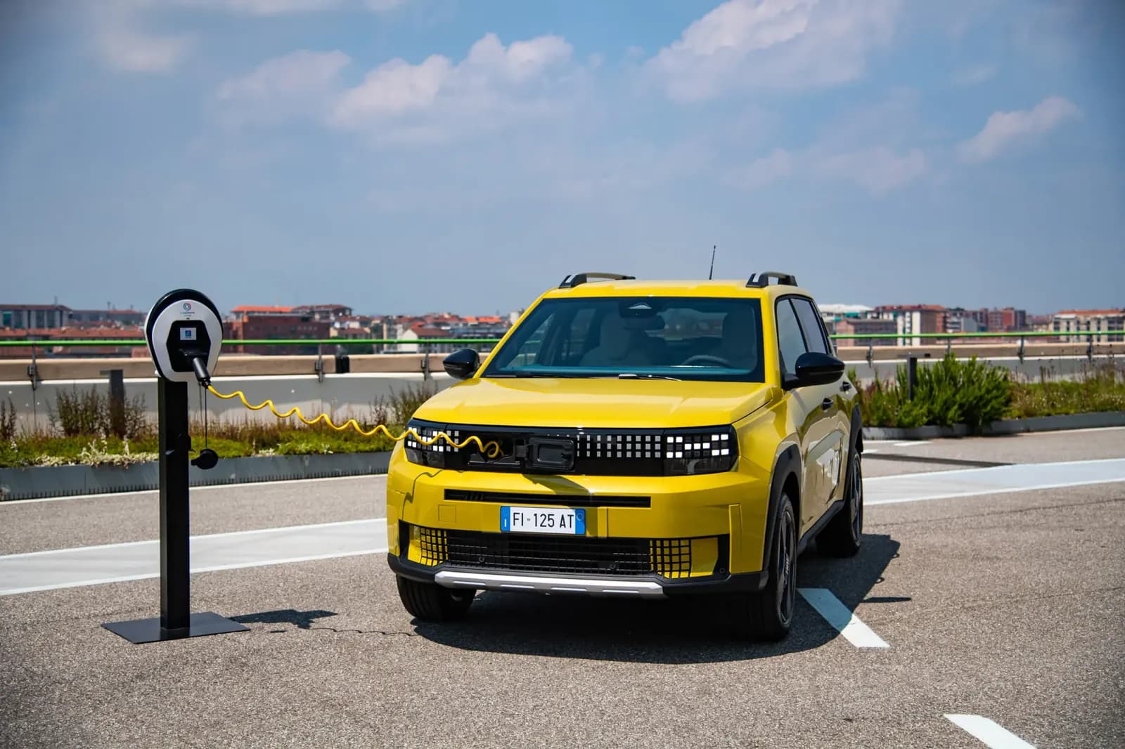 Fiat Grande Panda Electric — photo 4