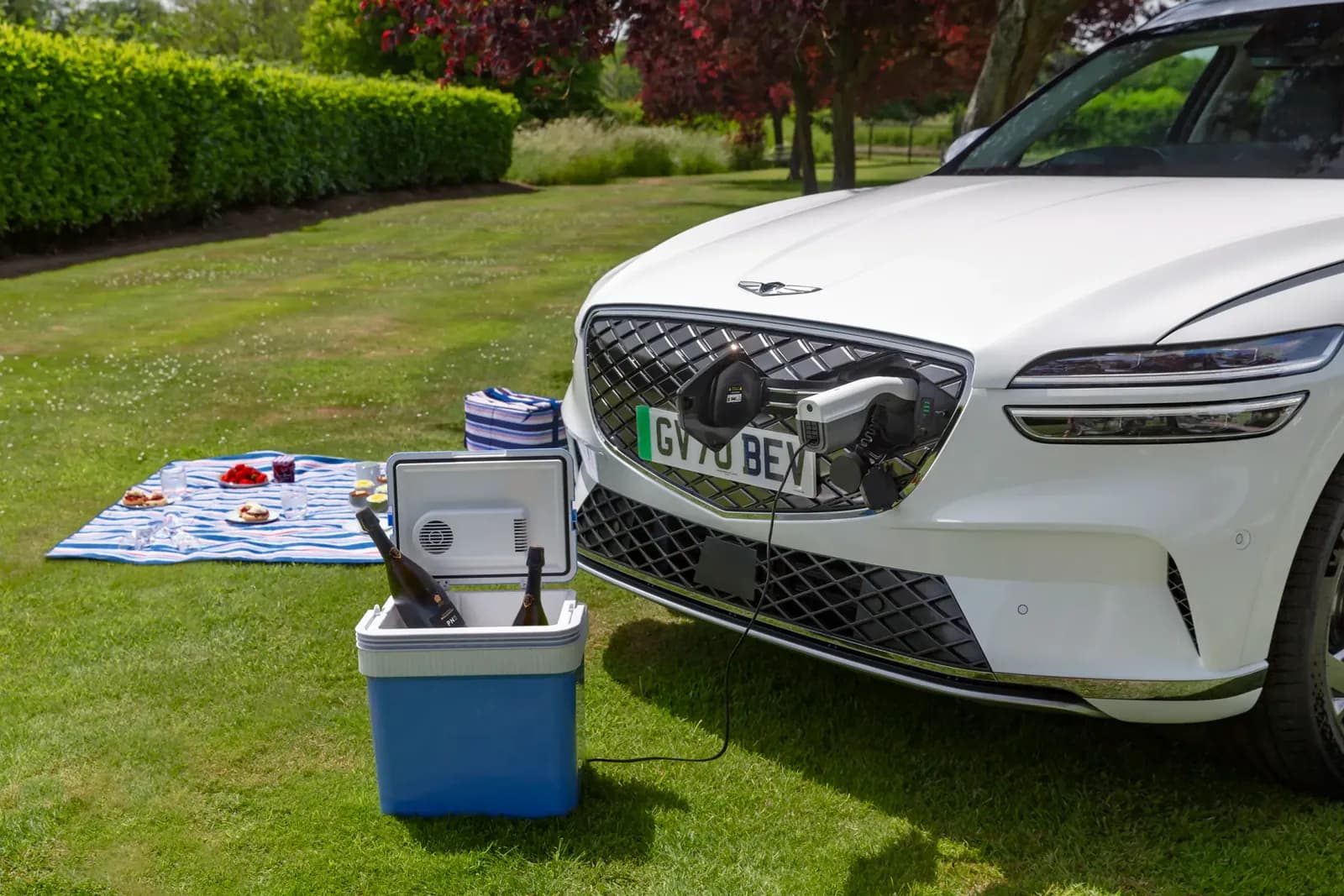 Genesis Electrified GV70 — photo 4