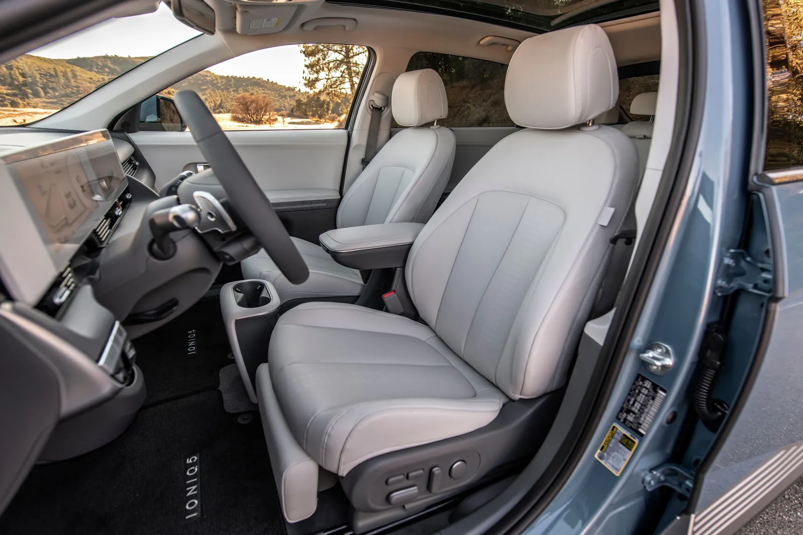 Hyundai Ioniq 5 Long Range AWD Gen1 — photo 3