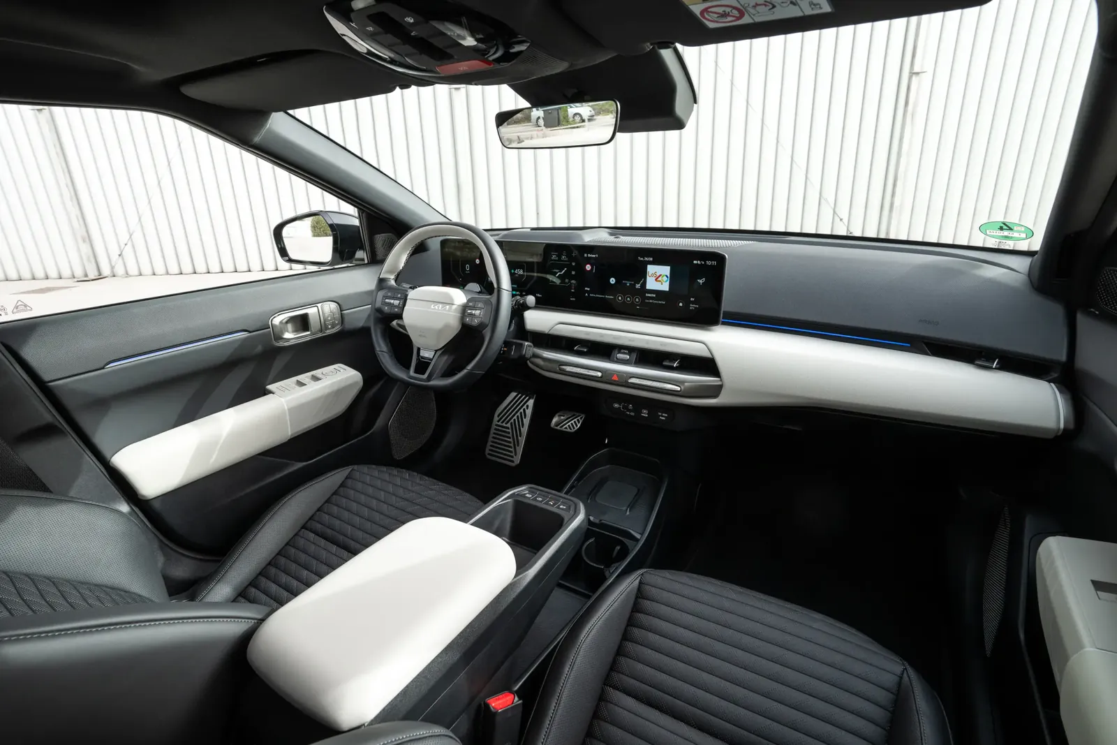 Kia EV4 Fastback Long Range — photo 2