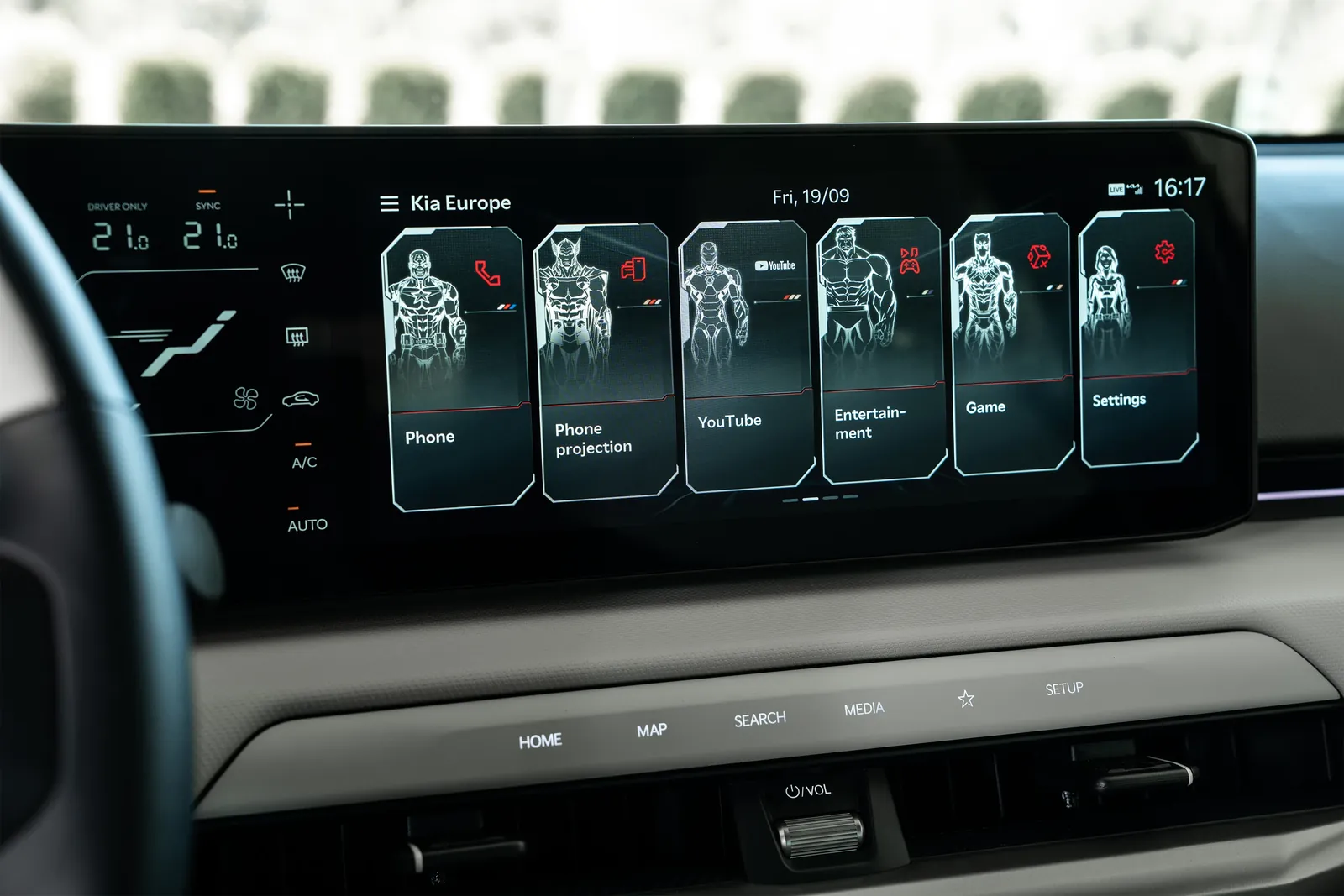 Kia EV4 Fastback Standard Range — photo 2