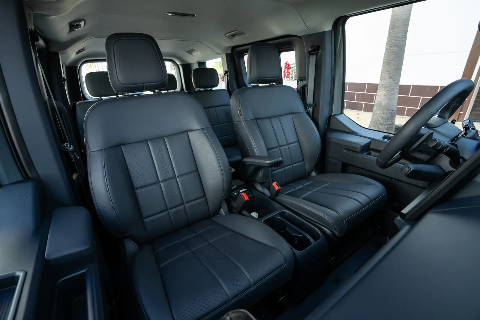 Kia PV5 Passenger Long Range — photo 3