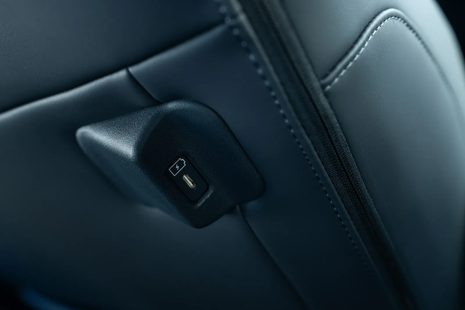 Kia PV5 Passenger Standard Range — photo 4