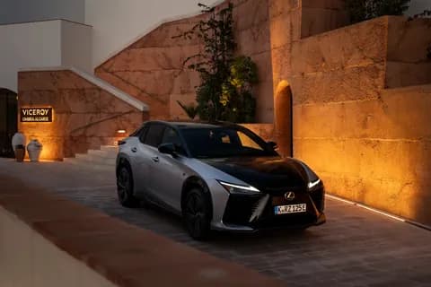 Lexus RZ 550e F Sport