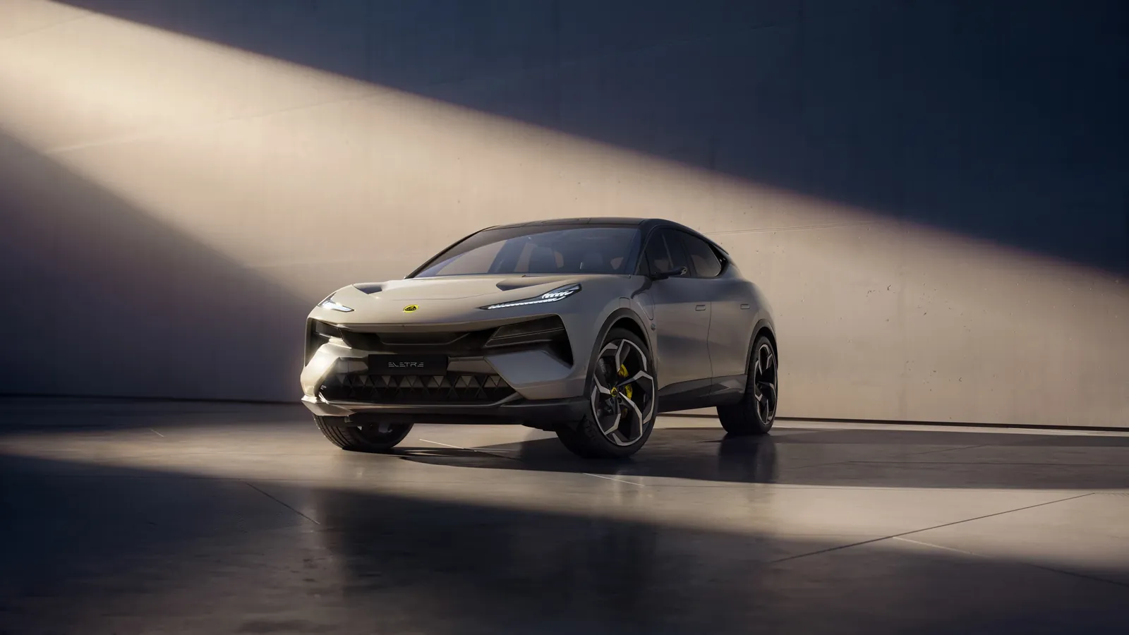 Lotus Eletre 600
