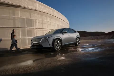 Mazda CX-6e