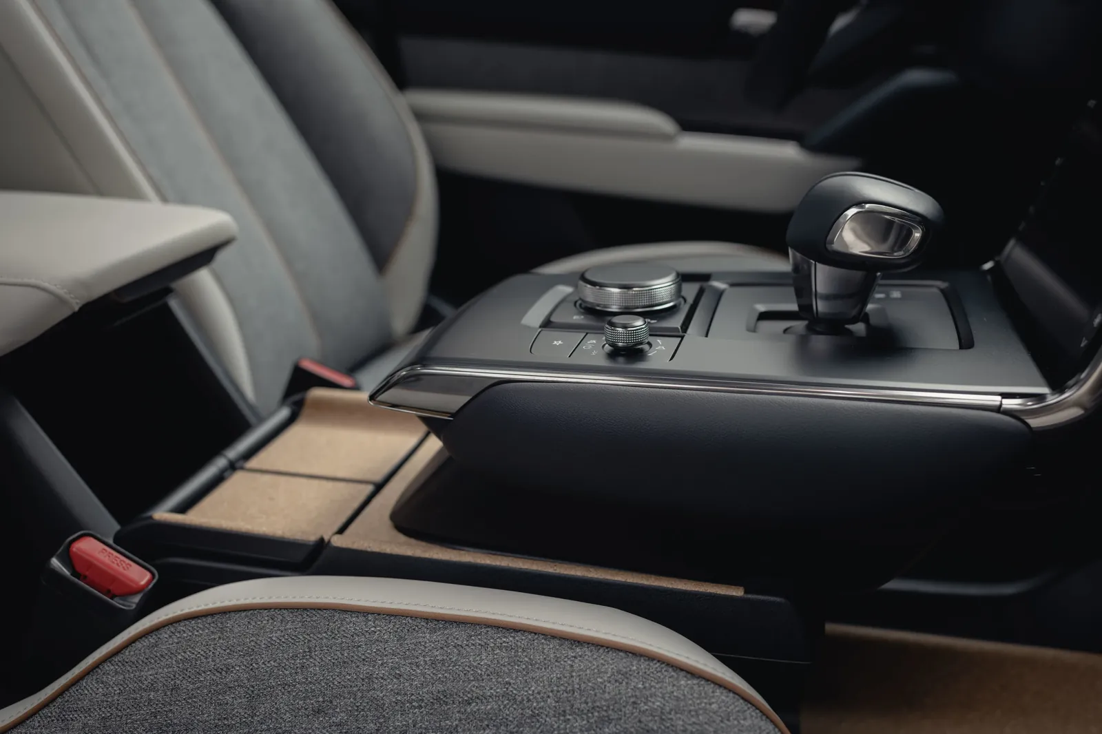 Mazda MX-30 e-Skyactiv EV — photo 3