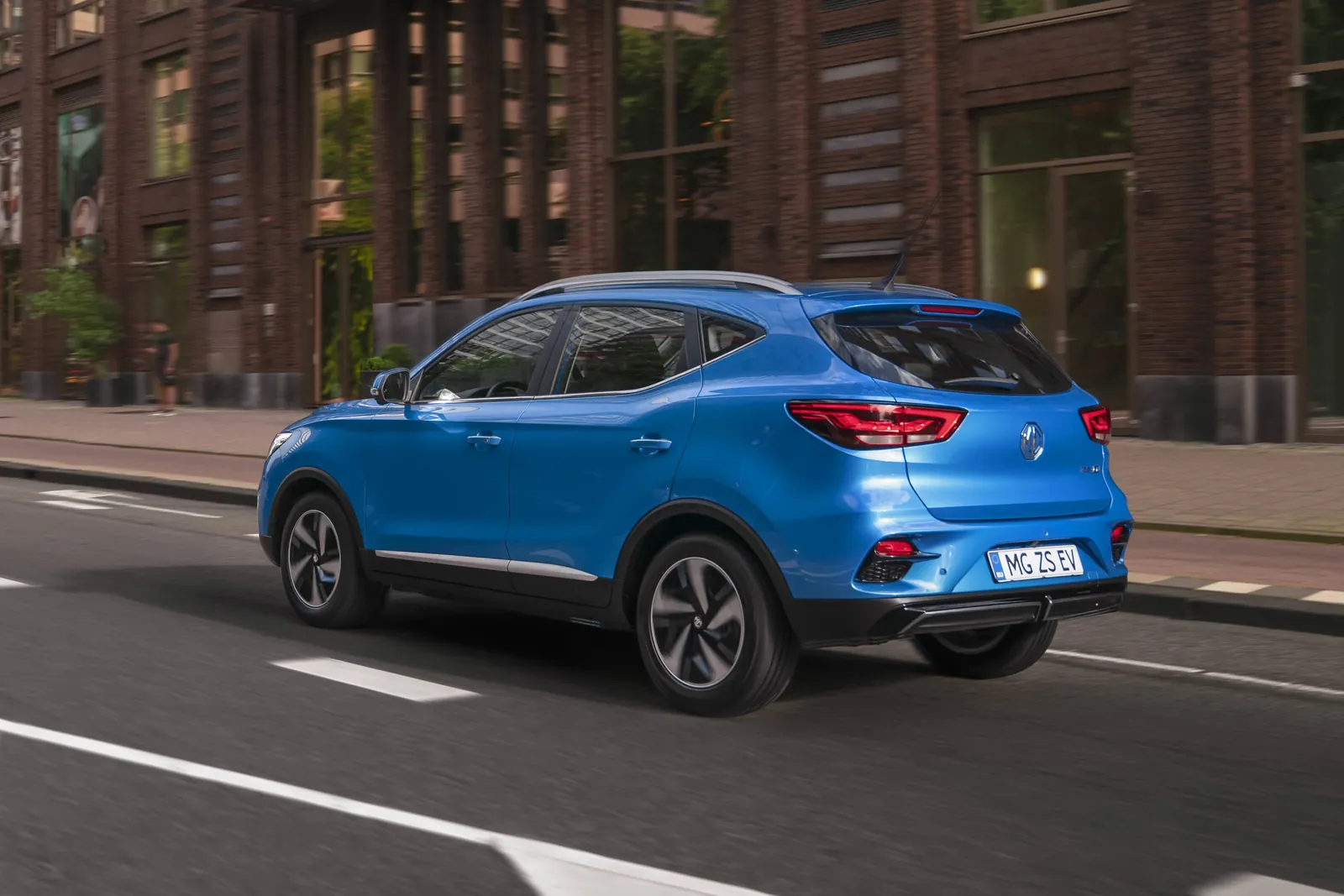 MG ZS EV Long Range — photo 2