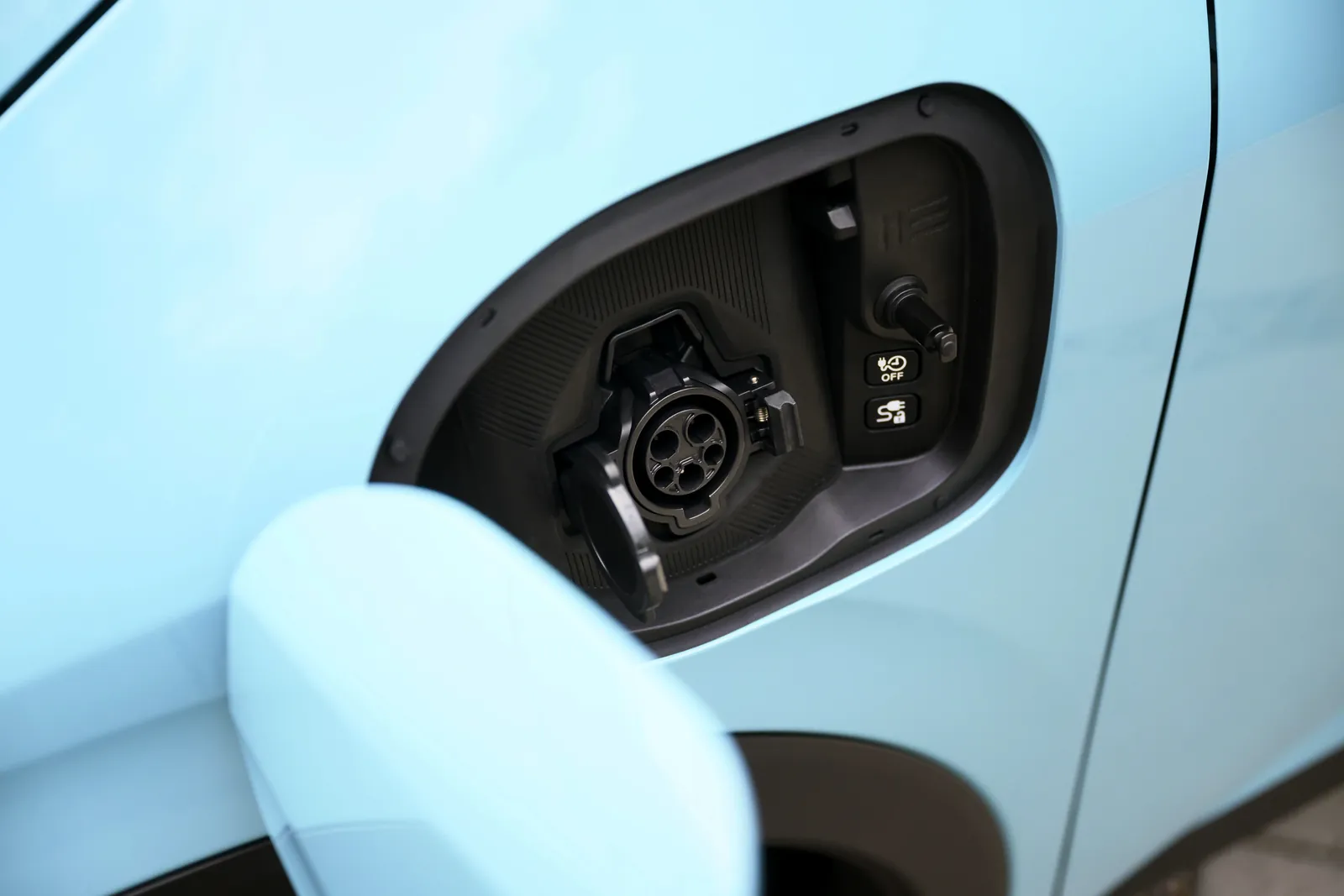 Nissan Leaf Standard Range — photo 4
