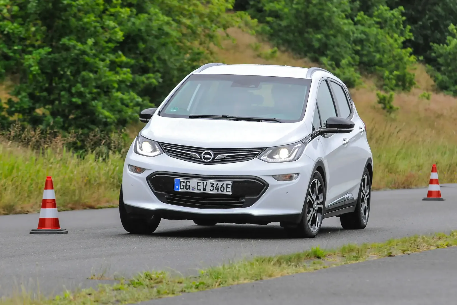 Opel Ampera-e 60 kWh — photo 4