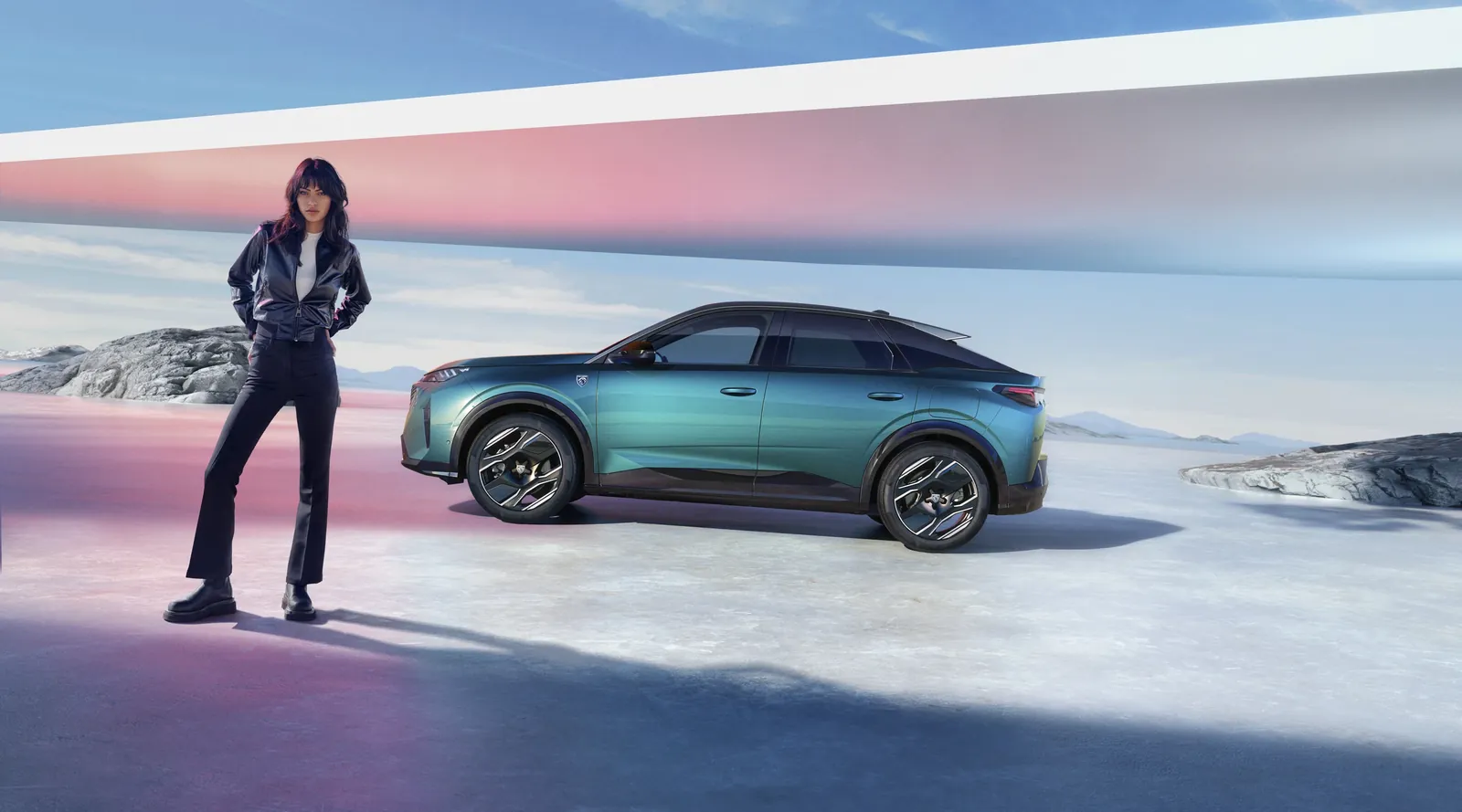 Peugeot E-3008 Long Range — photo 2