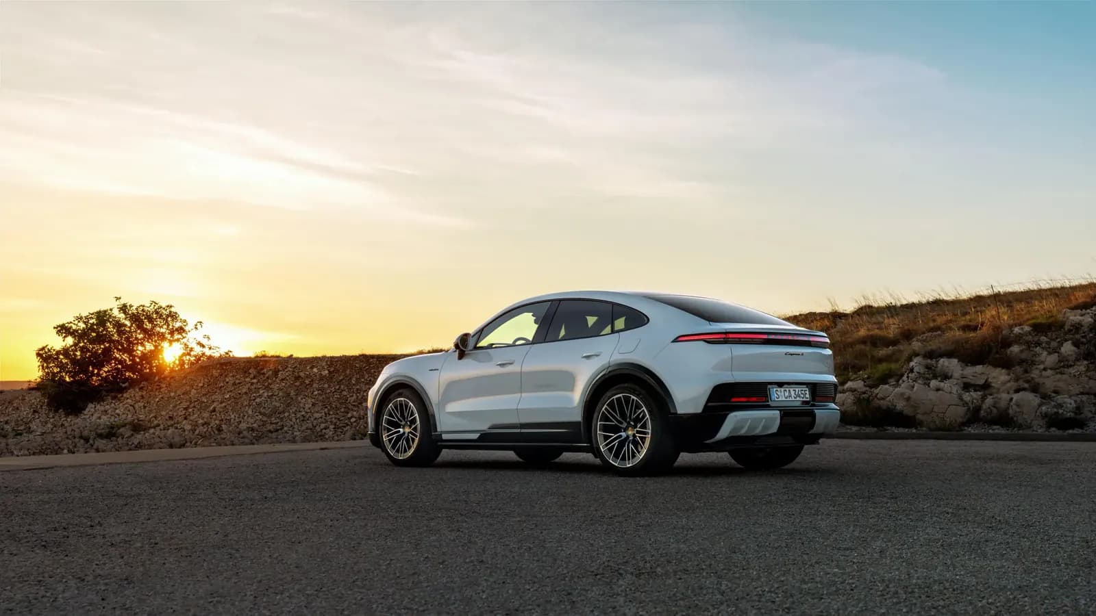 Porsche Cayenne Coupé Electric — photo 3