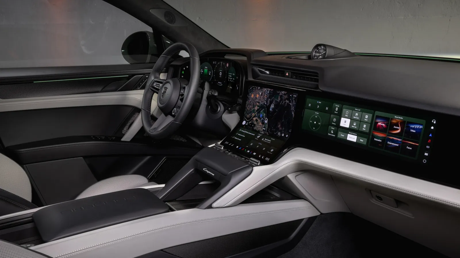 Porsche Cayenne Turbo Coupé Electric — photo 3
