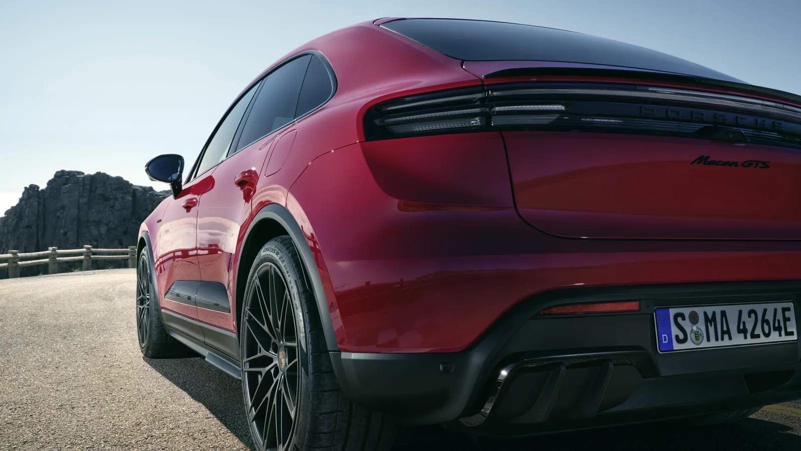 Porsche Macan GTS — photo 4