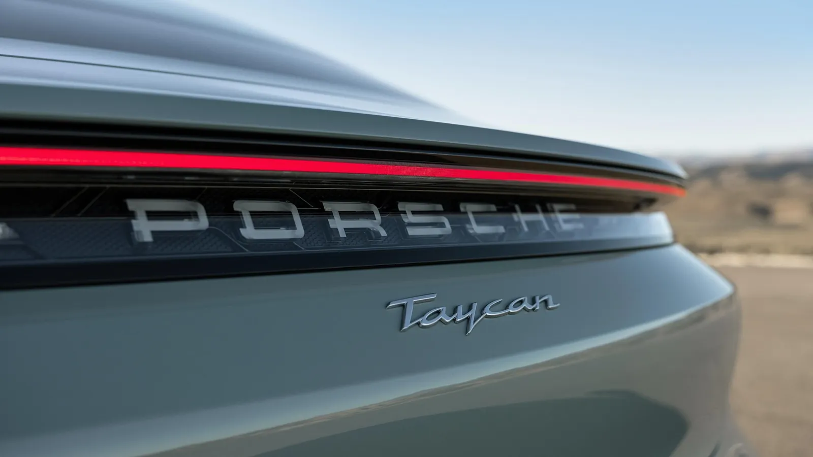 Porsche Taycan — photo 4