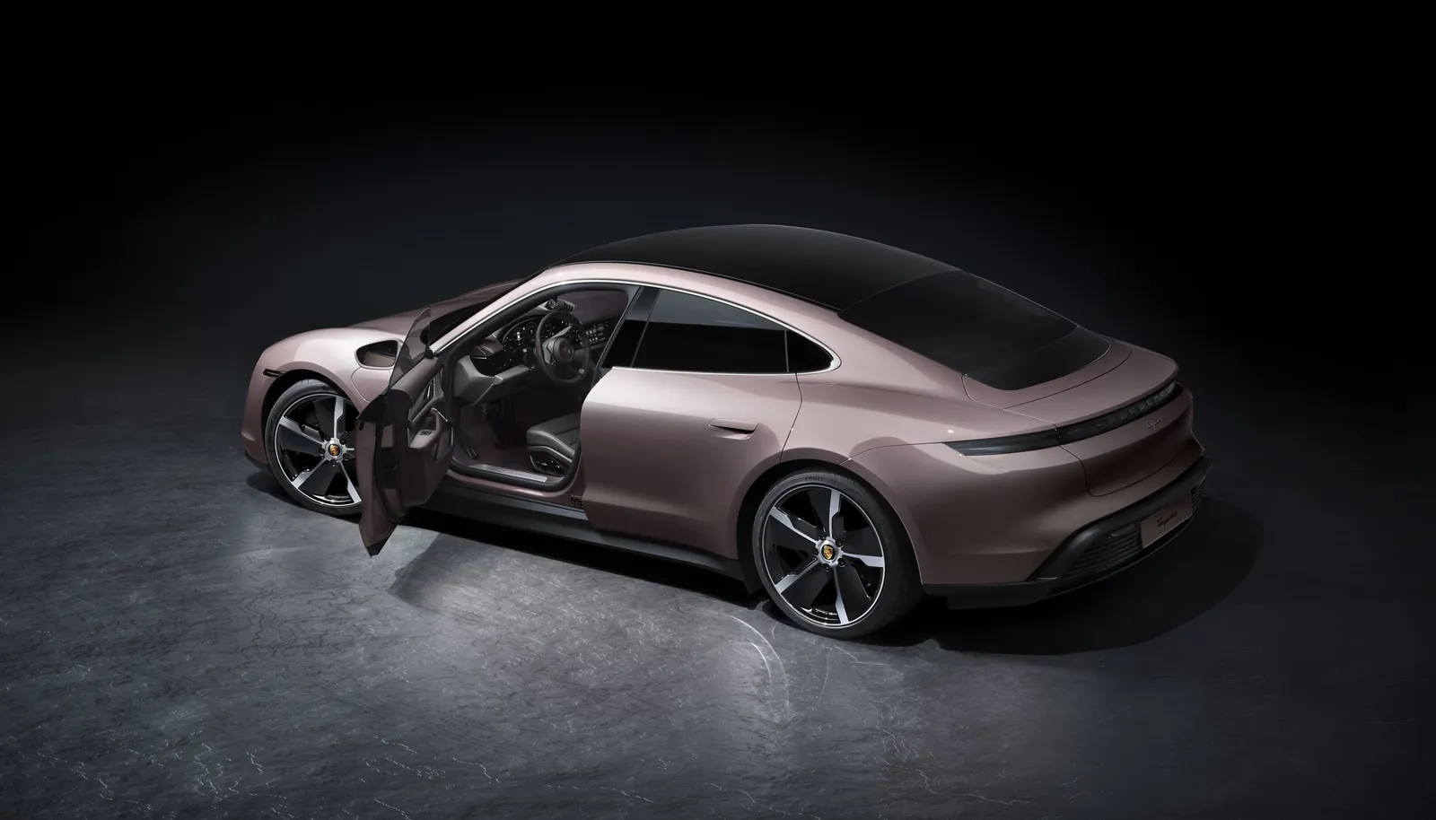 Porsche Taycan 4S — photo 2