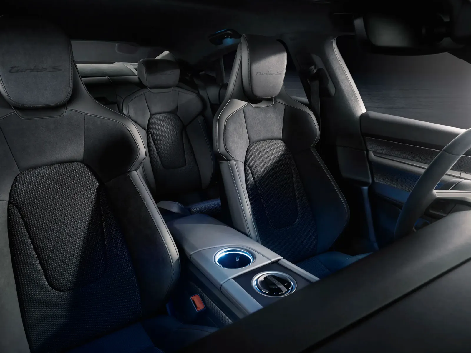 Porsche Taycan Turbo S génération 1 — photo 3