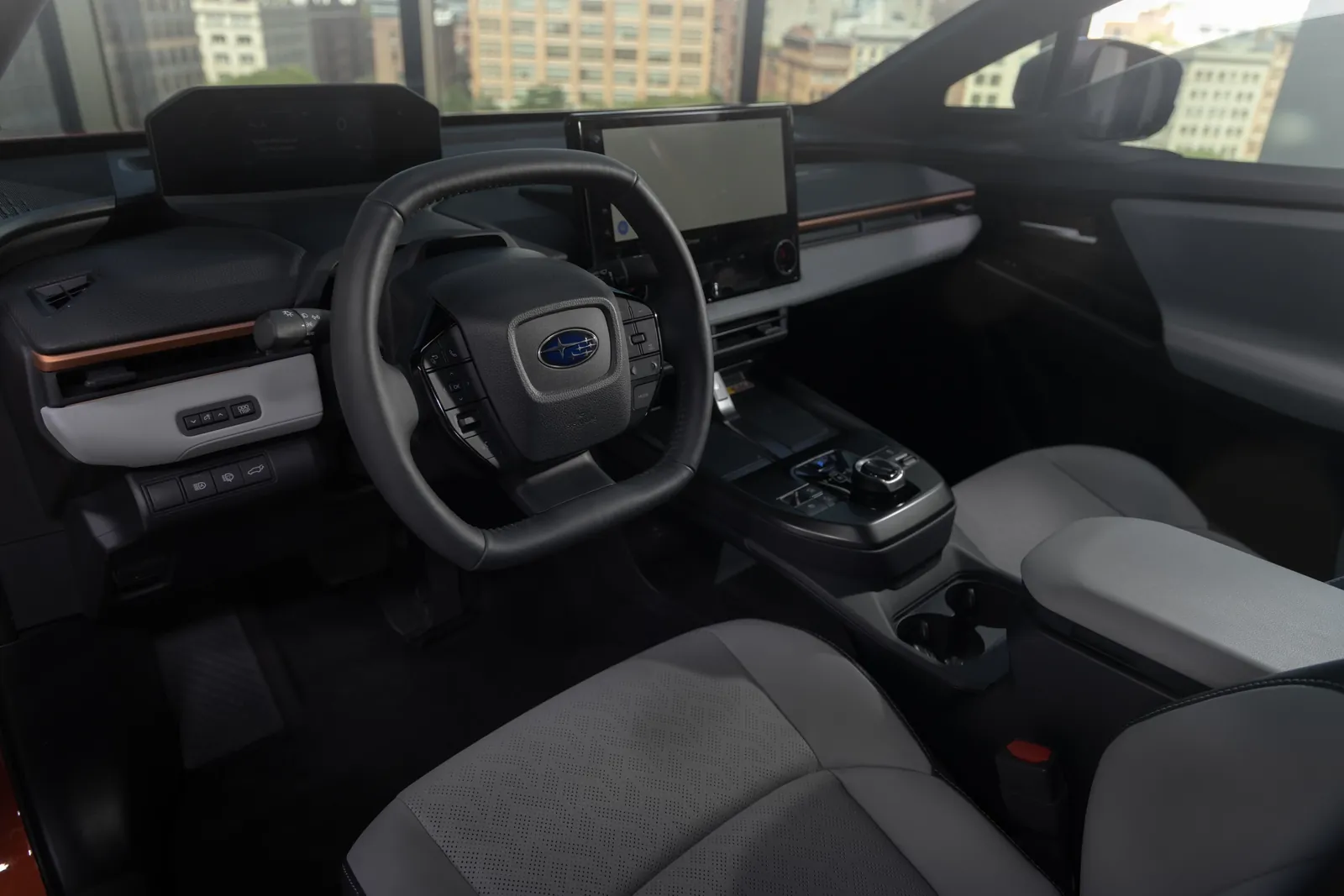 Subaru Uncharted AWD — photo 2