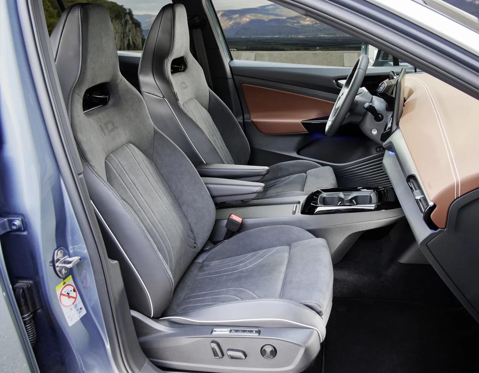 Volkswagen ID.5 Pro — photo 2
